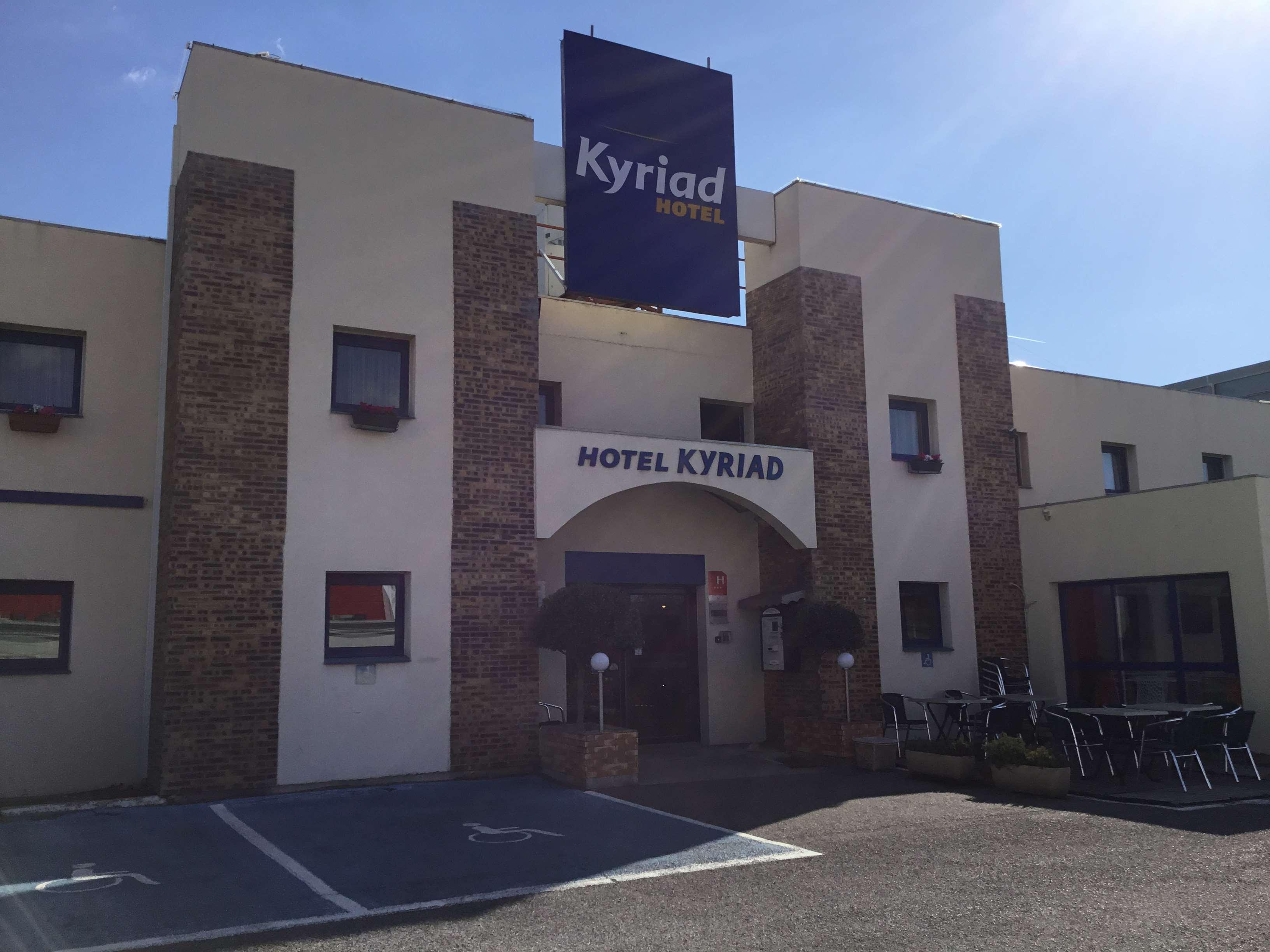 Kyriad Direct Арл Екстериор снимка